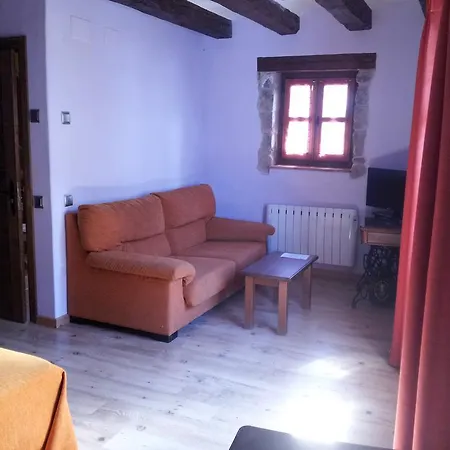 Casa Rafeleta מלון