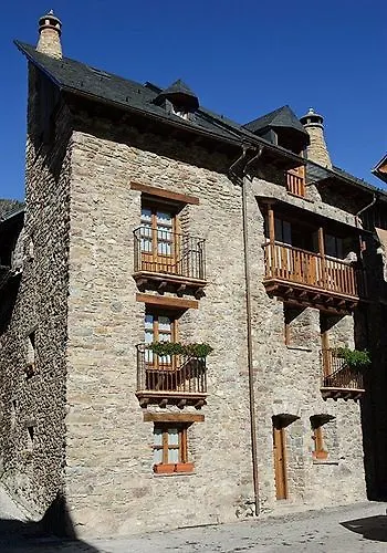 Casa Rafeleta Hotel 2*